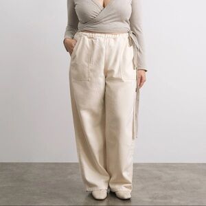 ISO: Ozma Juno Pant Putty or black Medium